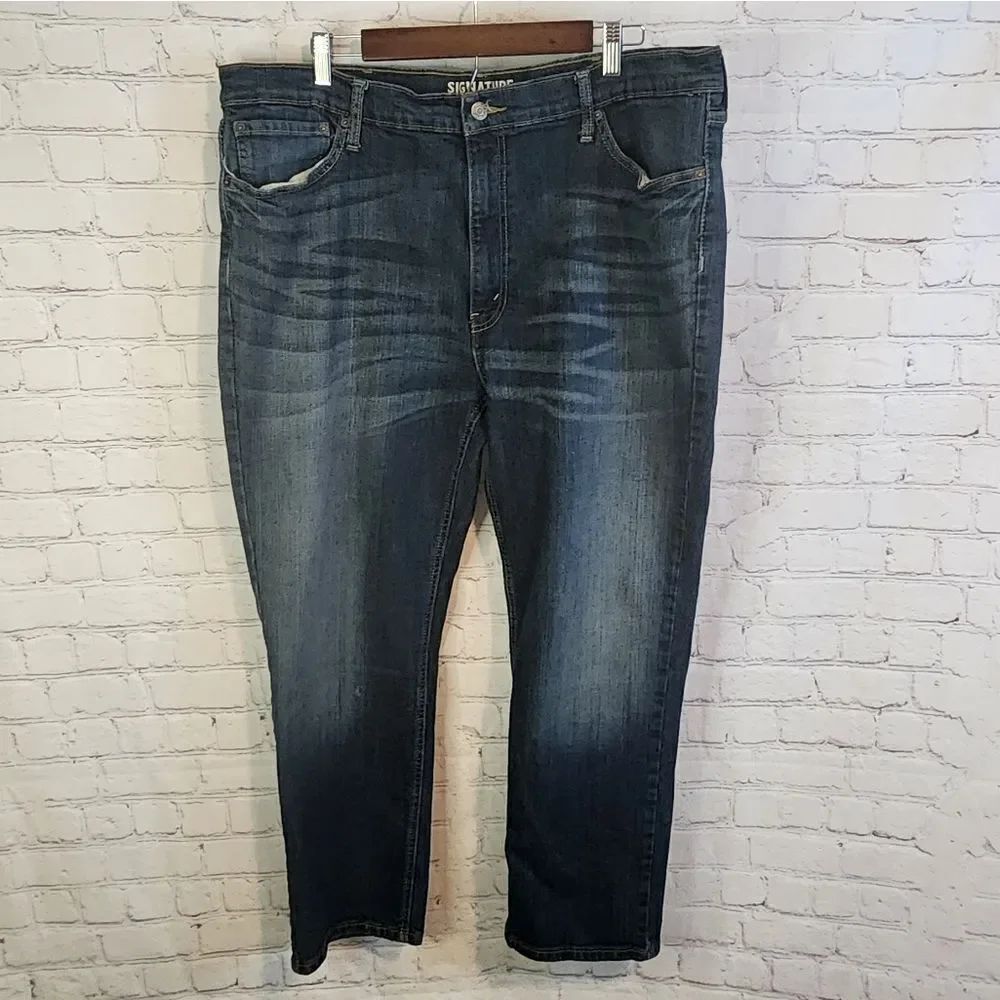 Men's Signature by Levi Strauss "S67 Athletic" jeans, size 42 X 30